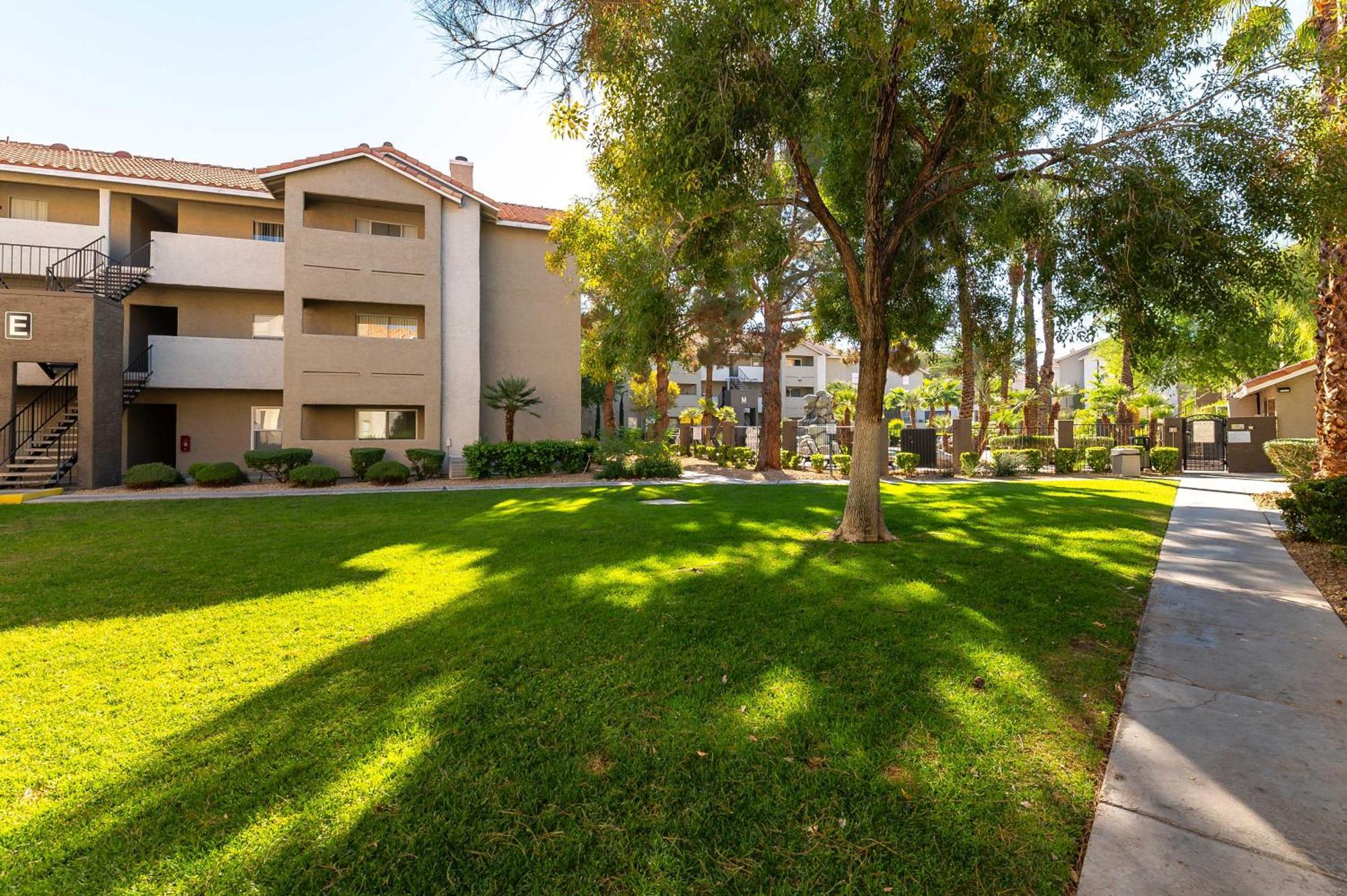 Stylish, Cozy 2Br,2Ba Condo Near Rio, Vegas Luxury Las Vegas Exterior foto